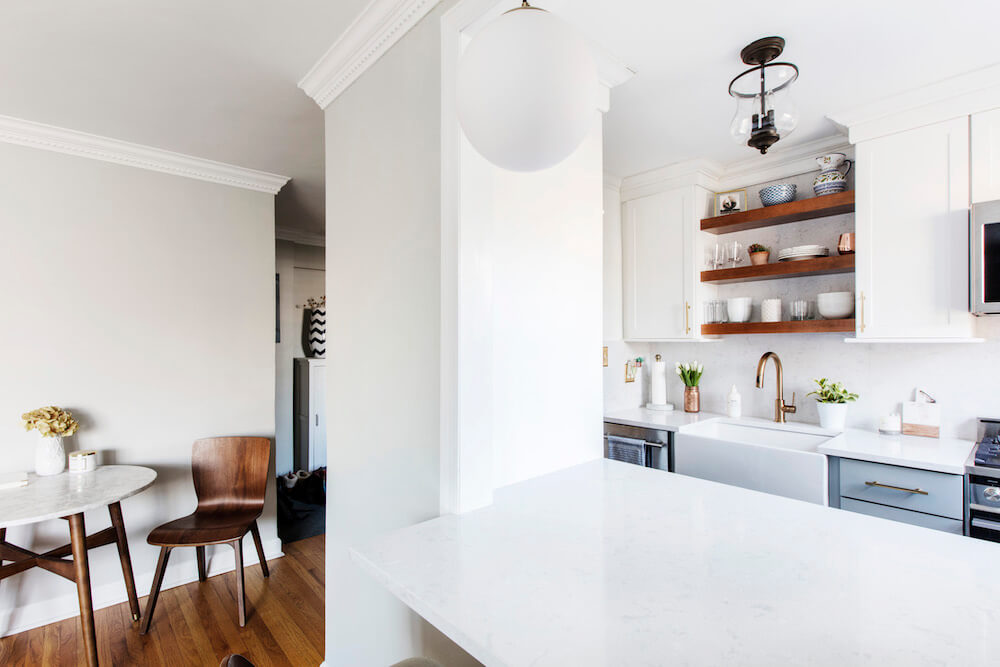 Bar counter built into the serving nook