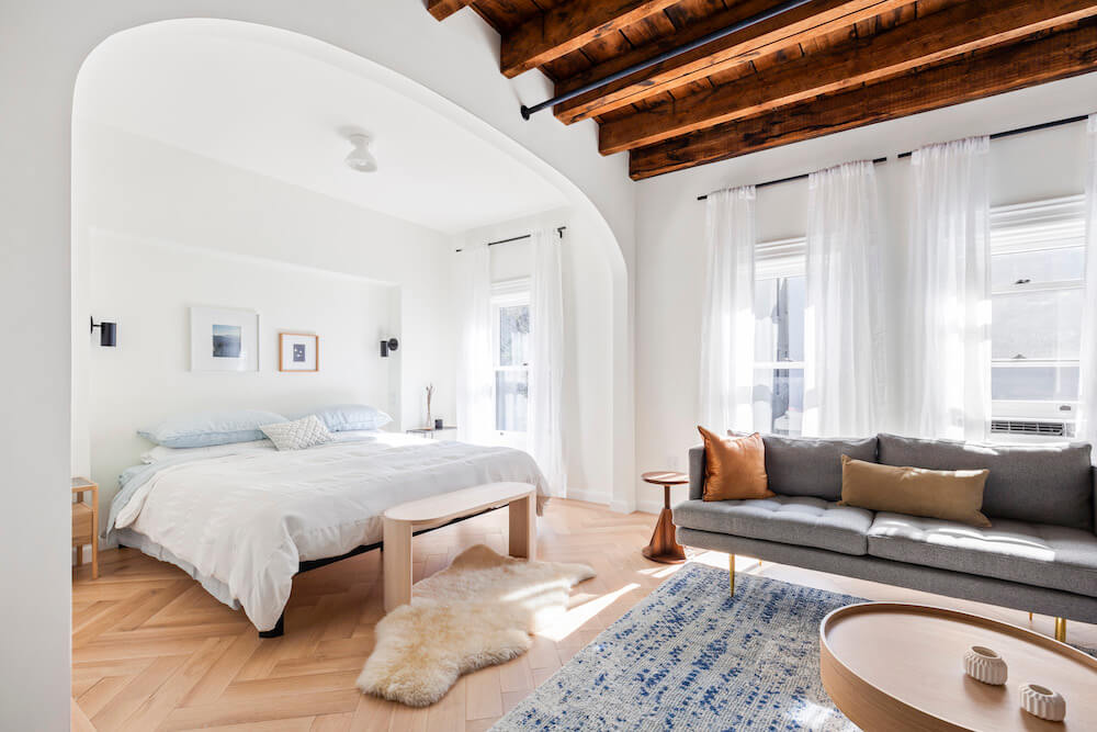 alcove bedroom in a brownstone remodel