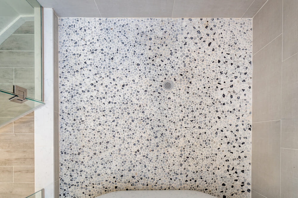 neutral-shower-tile